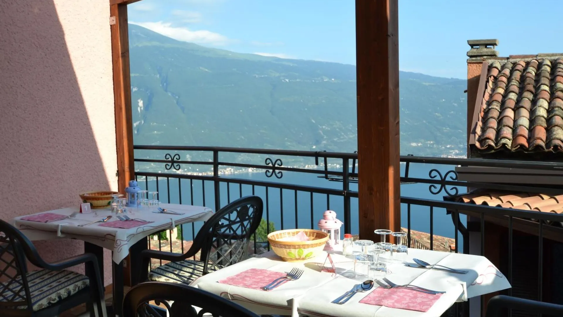 Hotel Castello Tignale